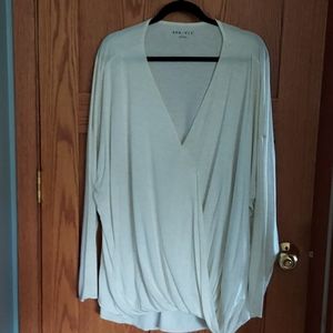 Like New! AVA VIV Shirt